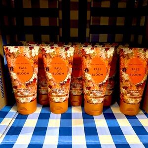 11 Bath & Body Works Fall in Bloom Body Creams